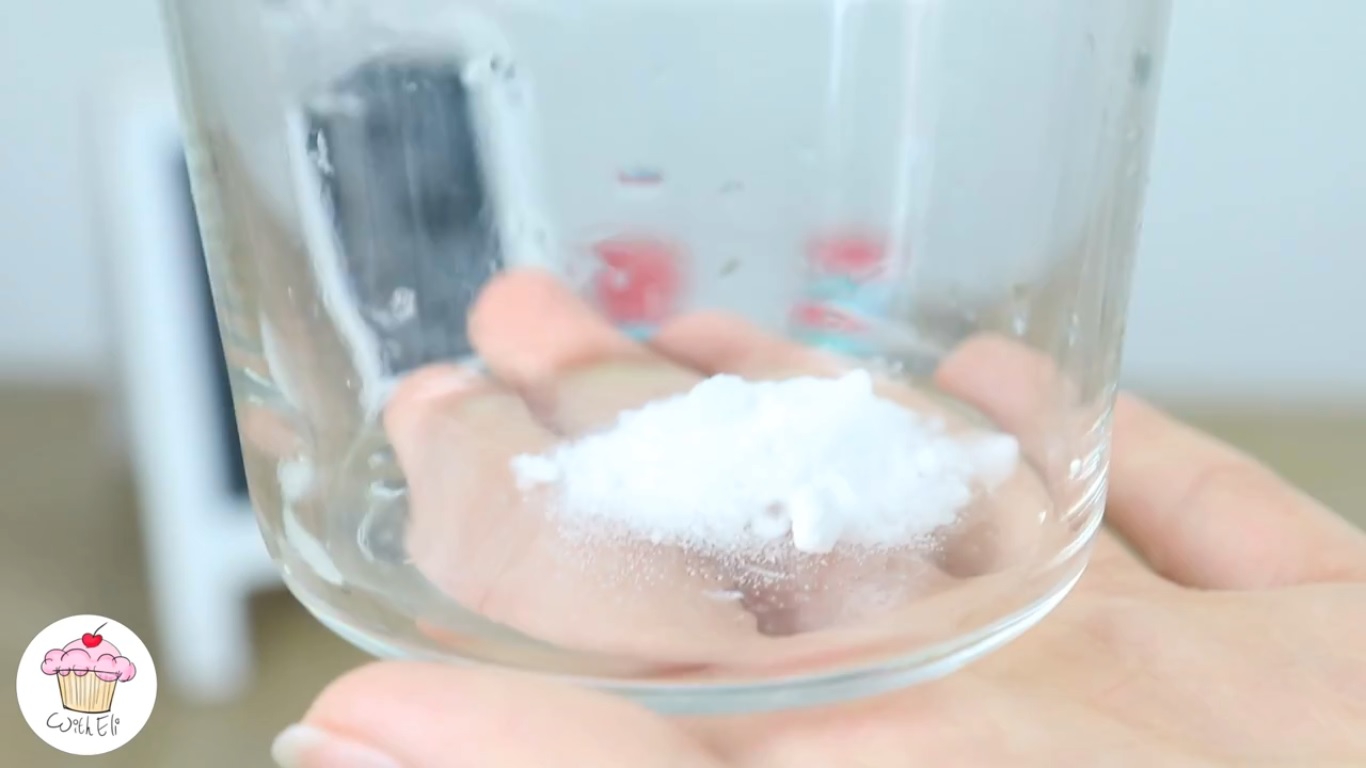 جوش شیرین و بیکینگ پودر